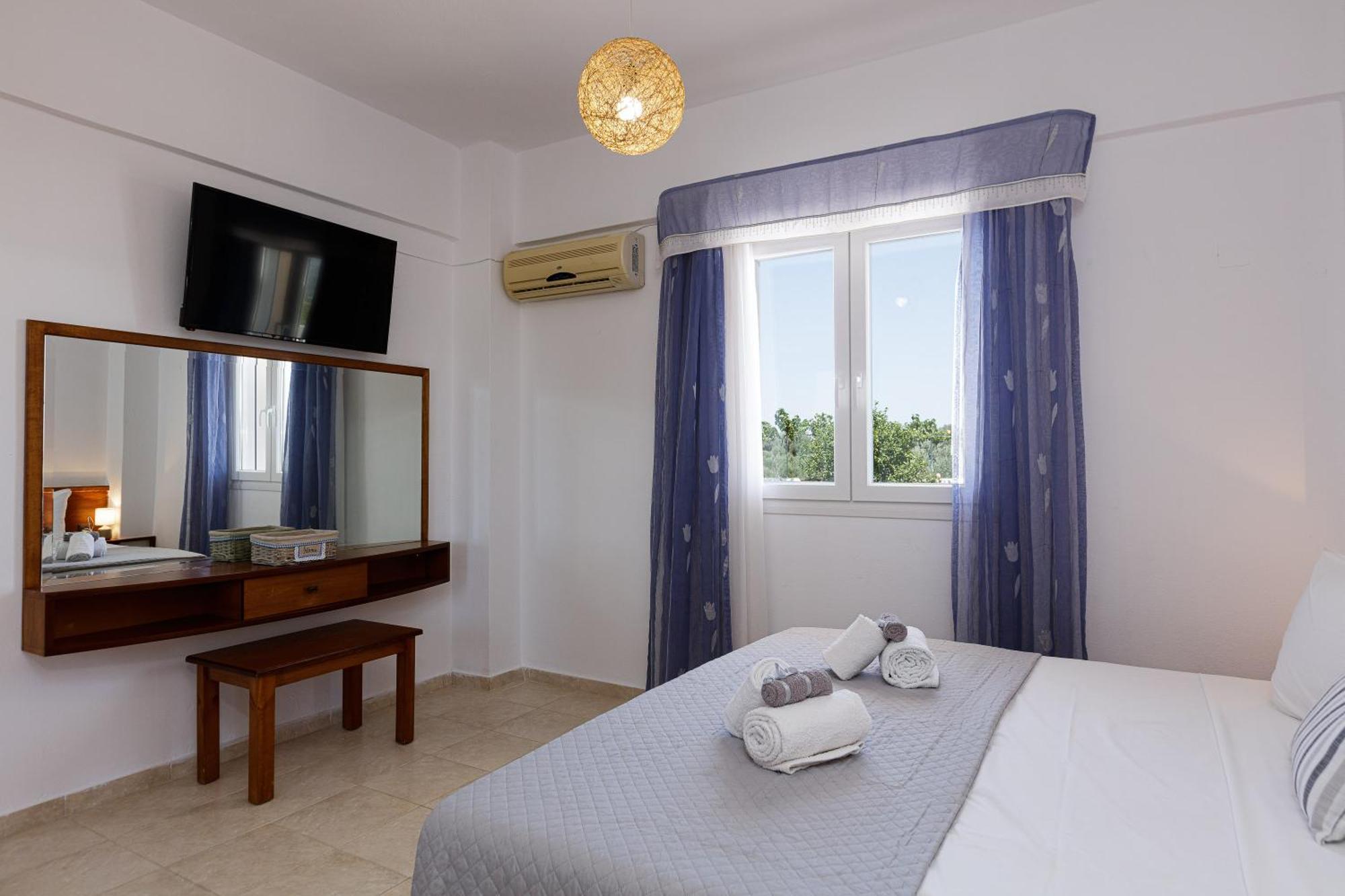Villa Marina Perama  Esterno foto
